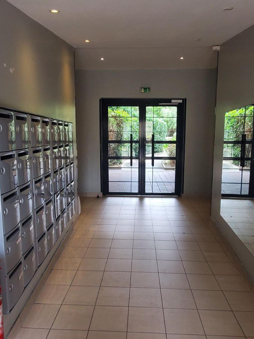 T3-Rare-2 Chambres-Parking Gratuit-2 Terrasses-Netflix-Proche Paris-La Defense Argenteuil Exterior foto
